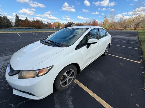 Used 2015 Honda Civic SE image 4