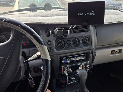 Used 2000 Mitsubishi Montero Sport LS image 13