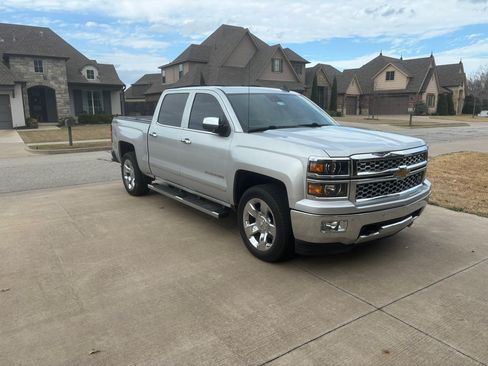 Used 2015 Chevrolet Silverado 1500 LTZ w/ LTZ Plus Package image 2