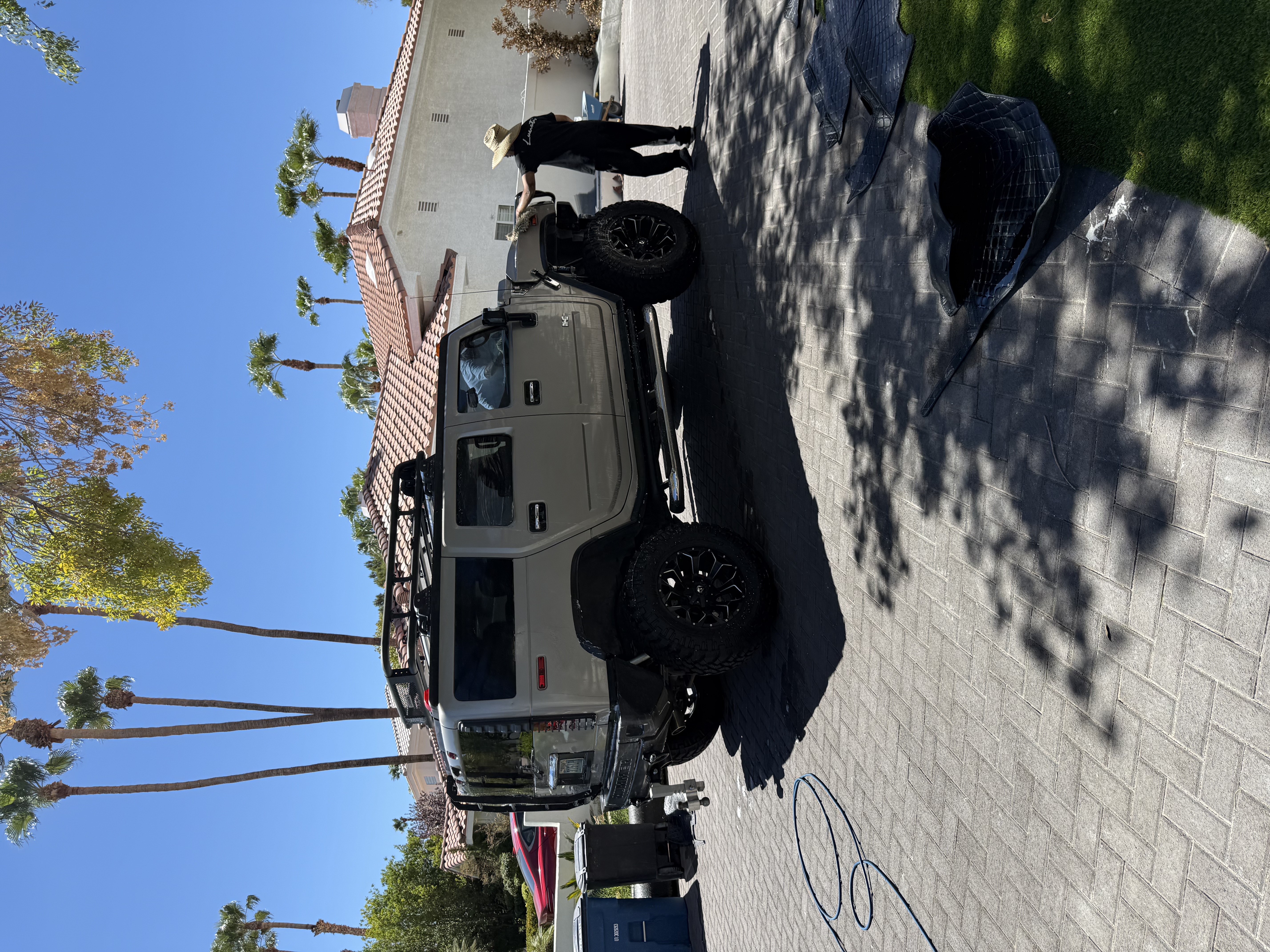 Used 2005 HUMMER H2 w/ Preferred Equipment Group AWD/4WD image 17