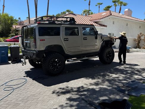 Used 2005 HUMMER H2 w/ Preferred Equipment Group AWD/4WD image 17