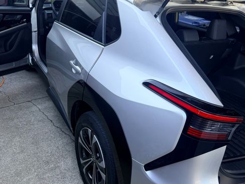 Used 2023 Toyota bZ4X XLE Sport Utility 4D w/ Weather Package image 2