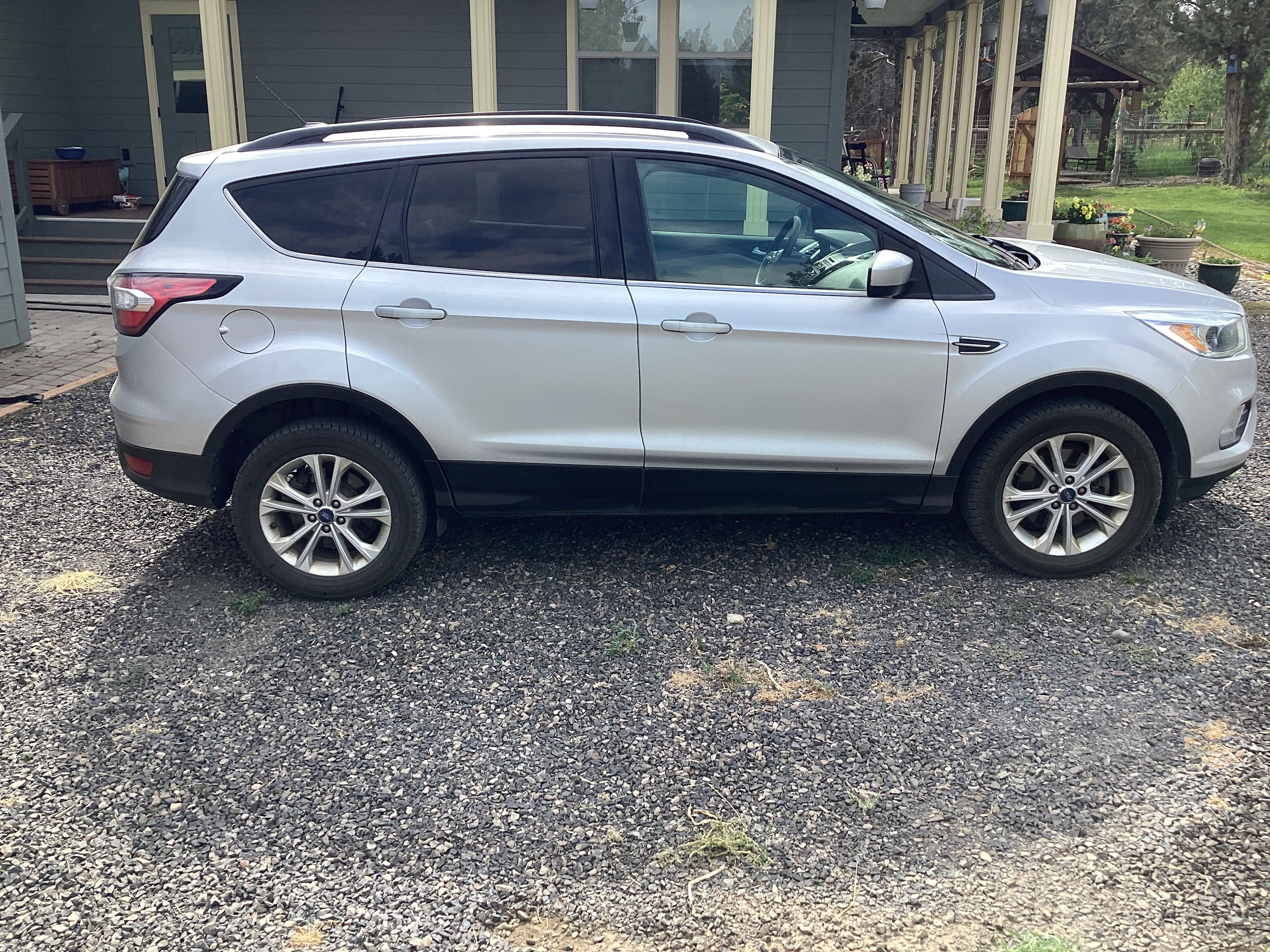 Used 2018 Ford Escape SE AWD/4WD image 12