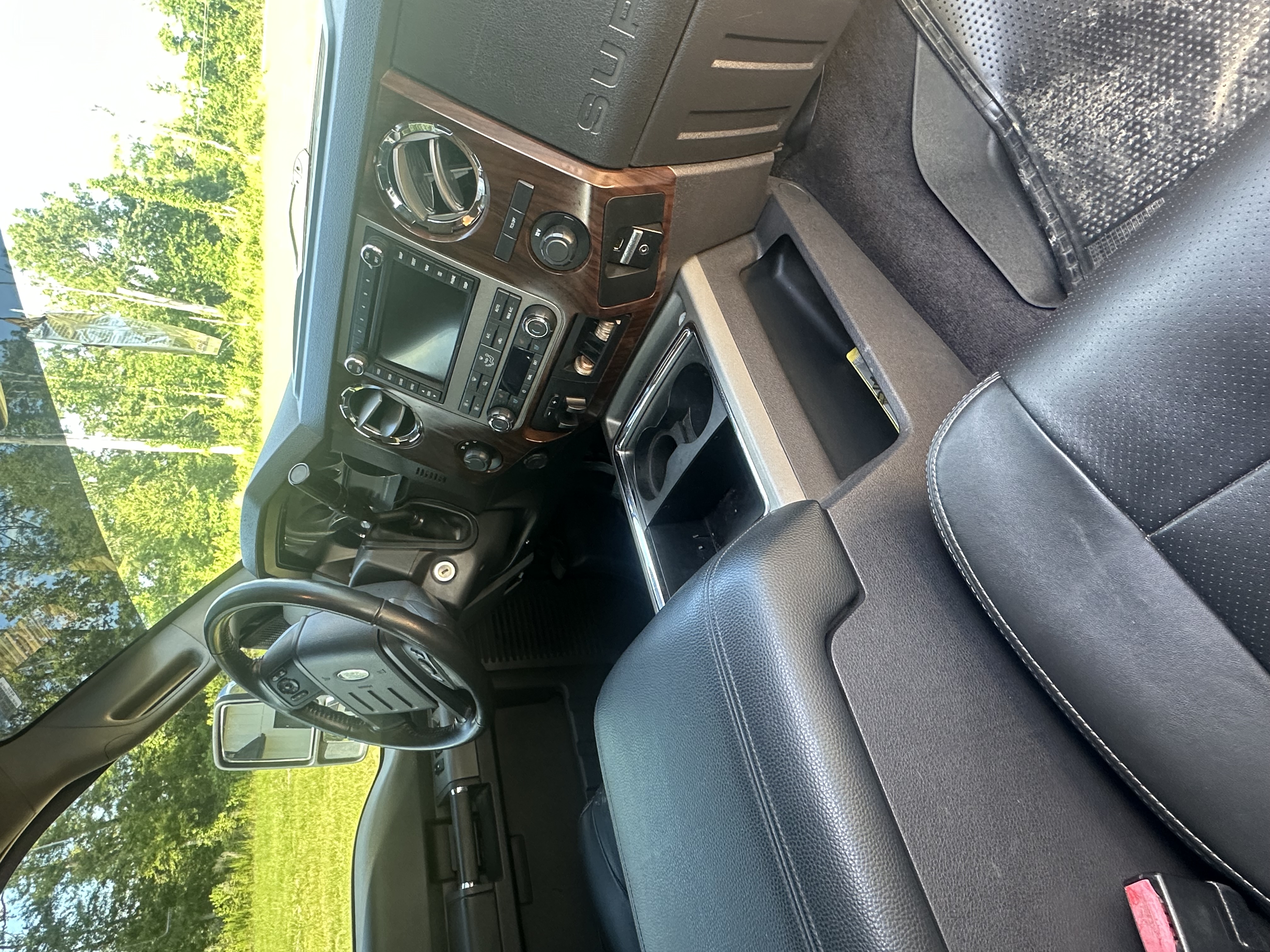 Used 2011 Ford F350 Lariat w/ Lariat Interior Pkg AWD/4WD image 14