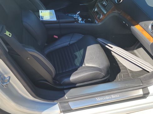 Used 2013 Mercedes-Benz SL 550 SL 550 Roadster 2D image 8