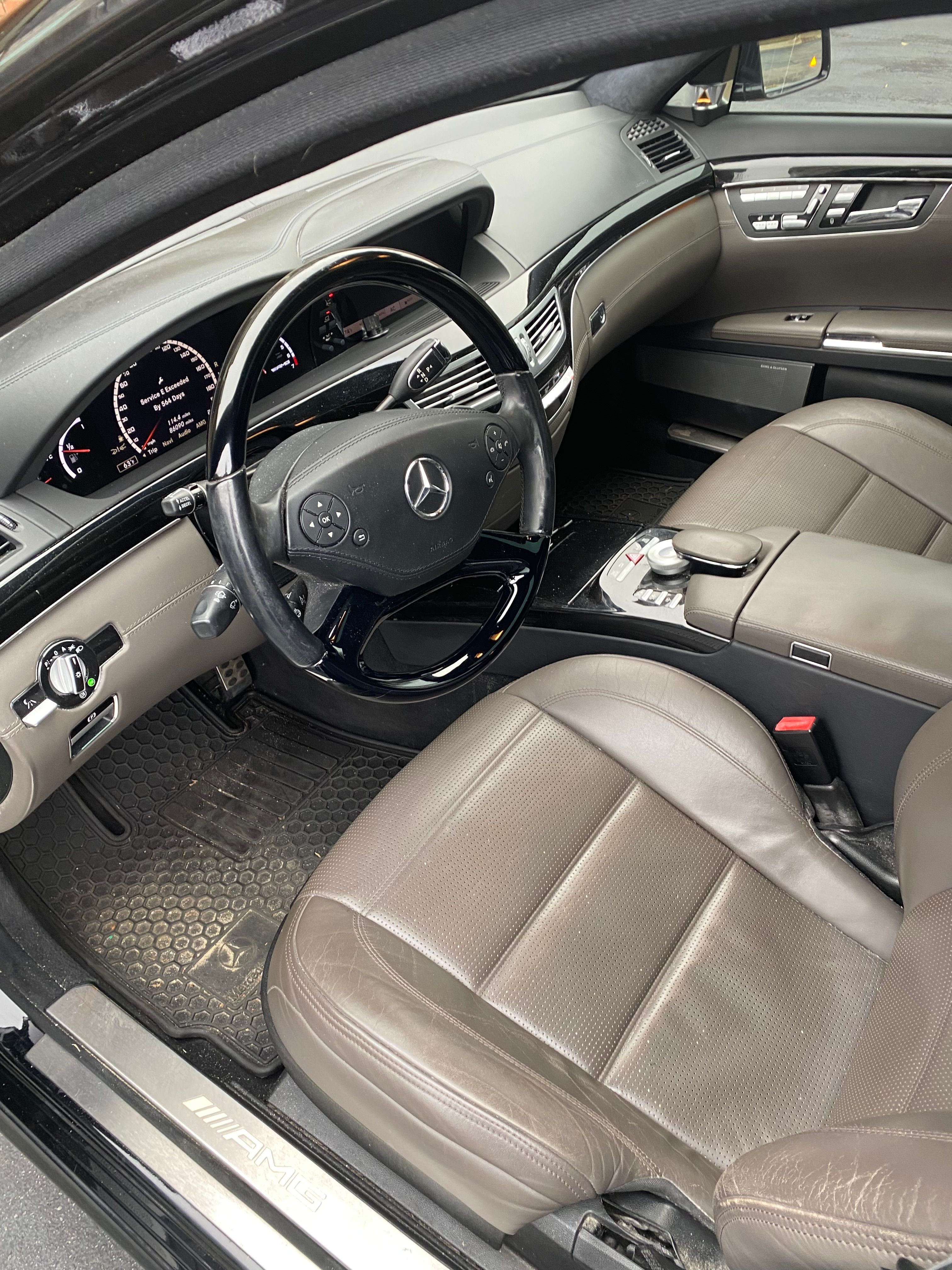 Used 2012 Mercedes-Benz S 63 AMG image 11