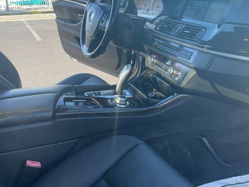 Used 2011 BMW 528i Sedan image 19