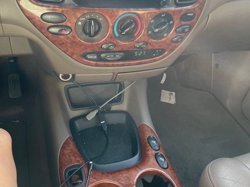 Used 2004 Toyota Tundra Limited image 4