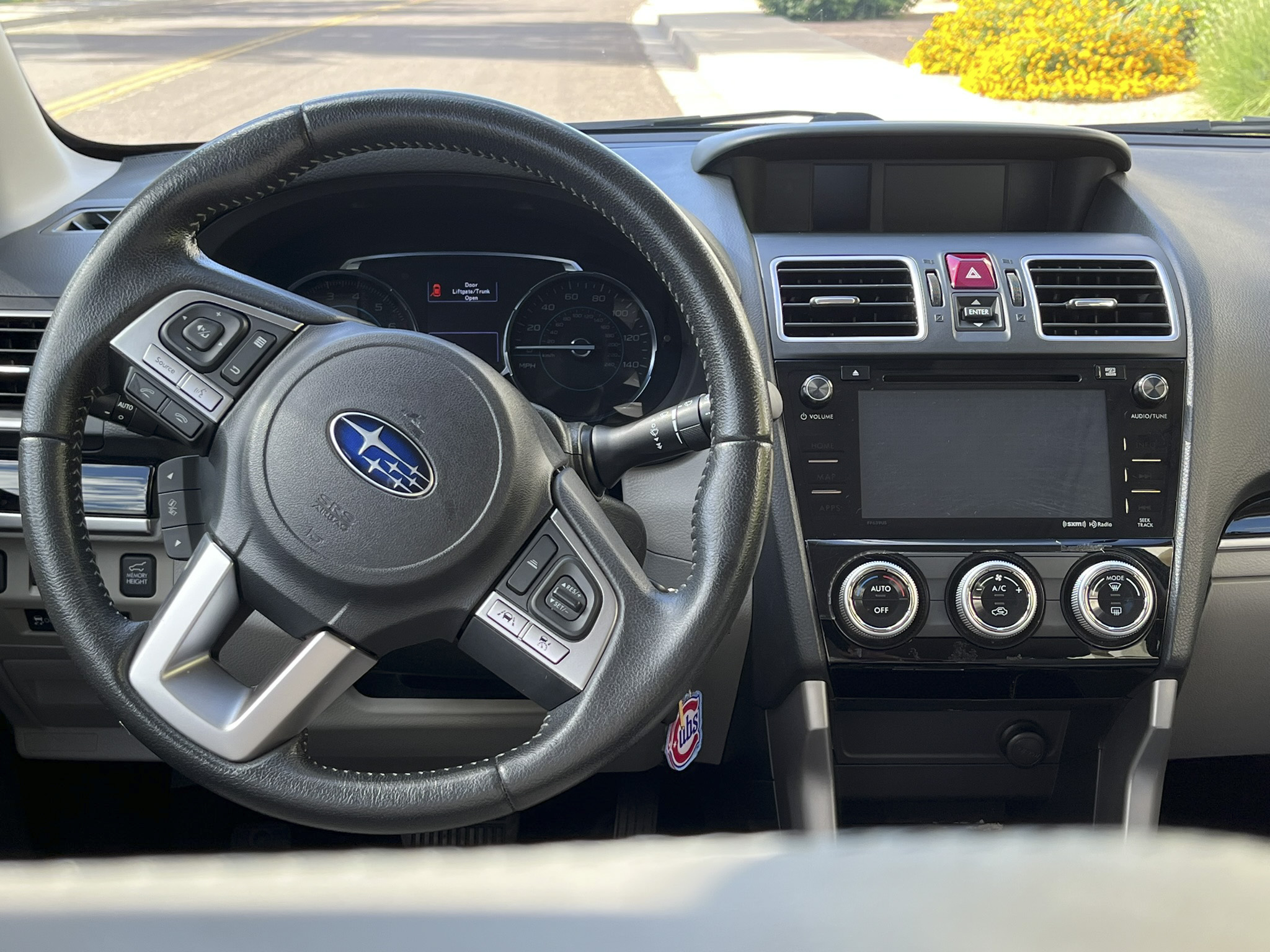 Used 2018 Subaru Forester 2.5i Limited AWD/4WD image 2