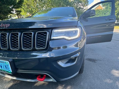 Used 2018 Jeep Grand Cherokee Trailhawk w/ Trailhawk Luxury Group image 17