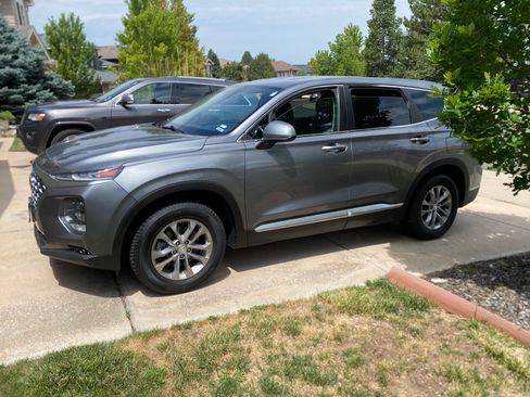 Used 2019 Hyundai Santa Fe SE AWD/4WD image 5