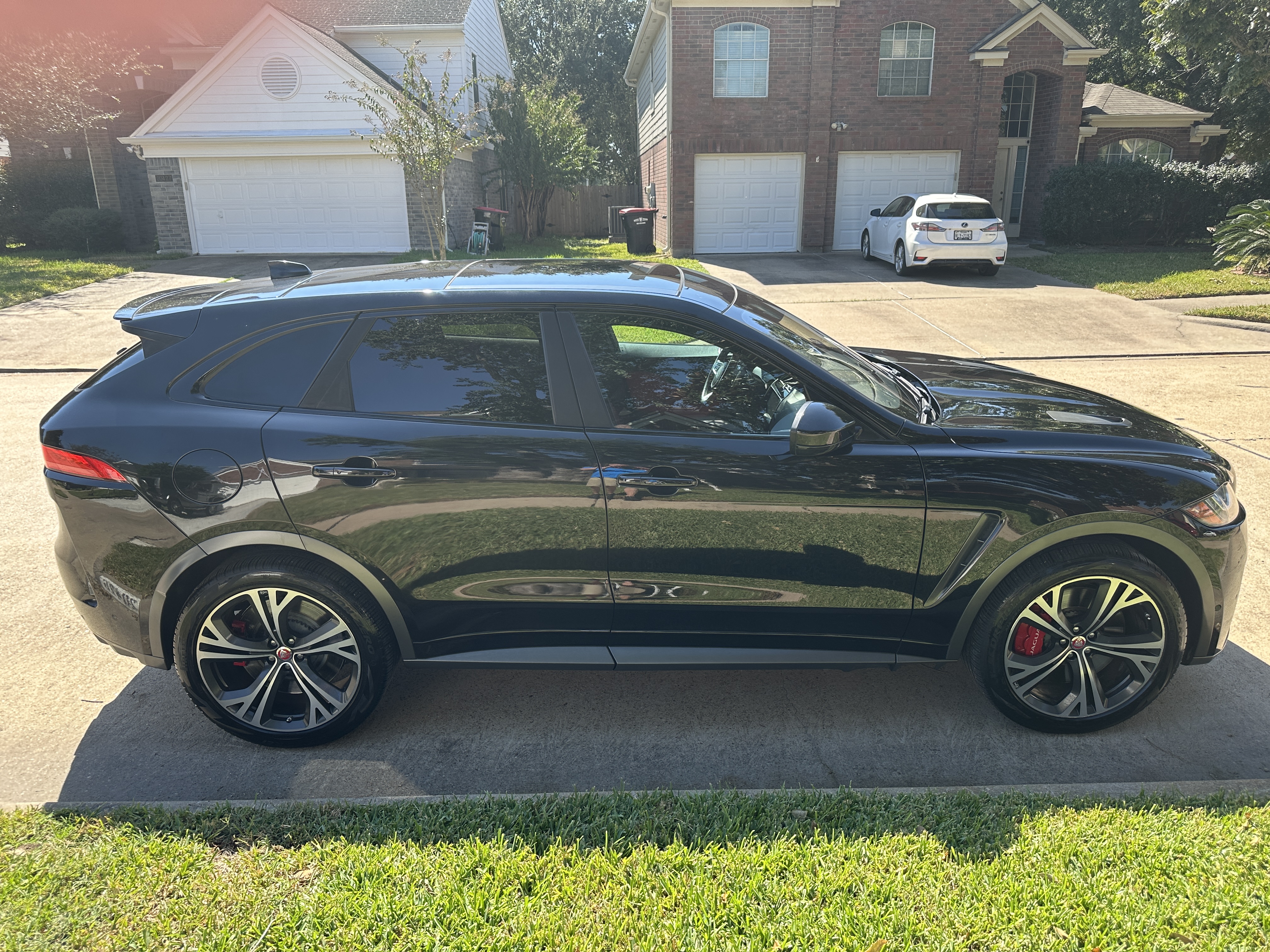 Used 2020 Jaguar F-PACE SVR AWD/4WD image 4