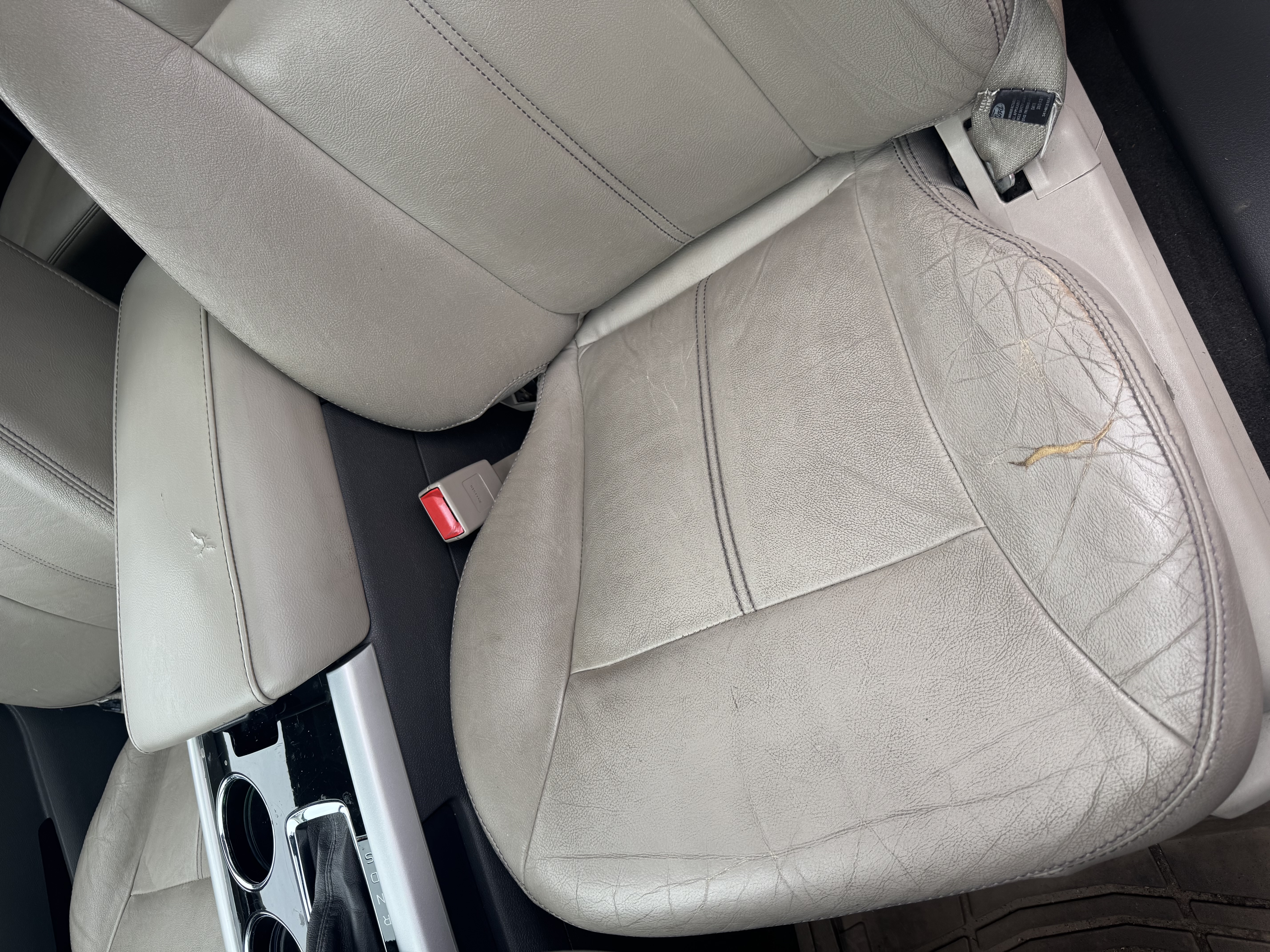 Used 2013 Ford Edge Limited FWD image 13