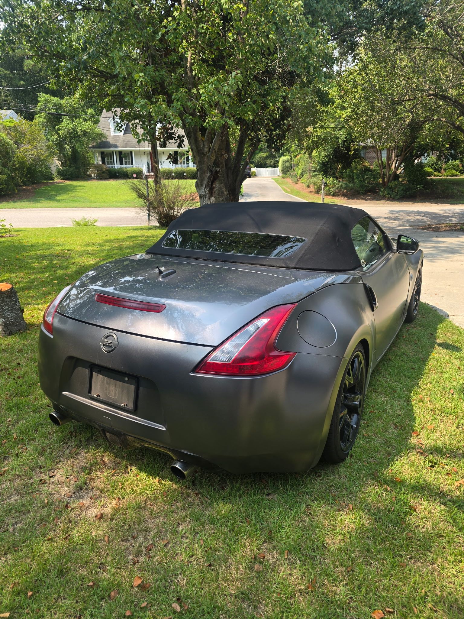 Used 2012 Nissan 370Z Touring w/ Sport Pkg RWD image 4