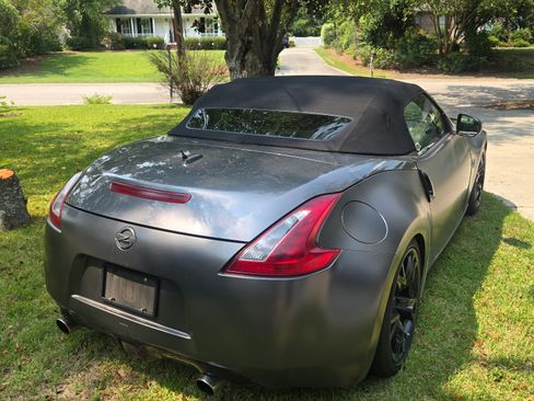Used 2012 Nissan 370Z Touring w/ Sport Pkg RWD image 4