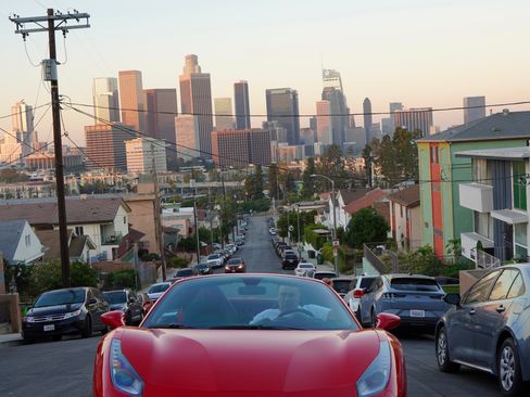 Used 2017 Ferrari 488 Spider RWD image 1