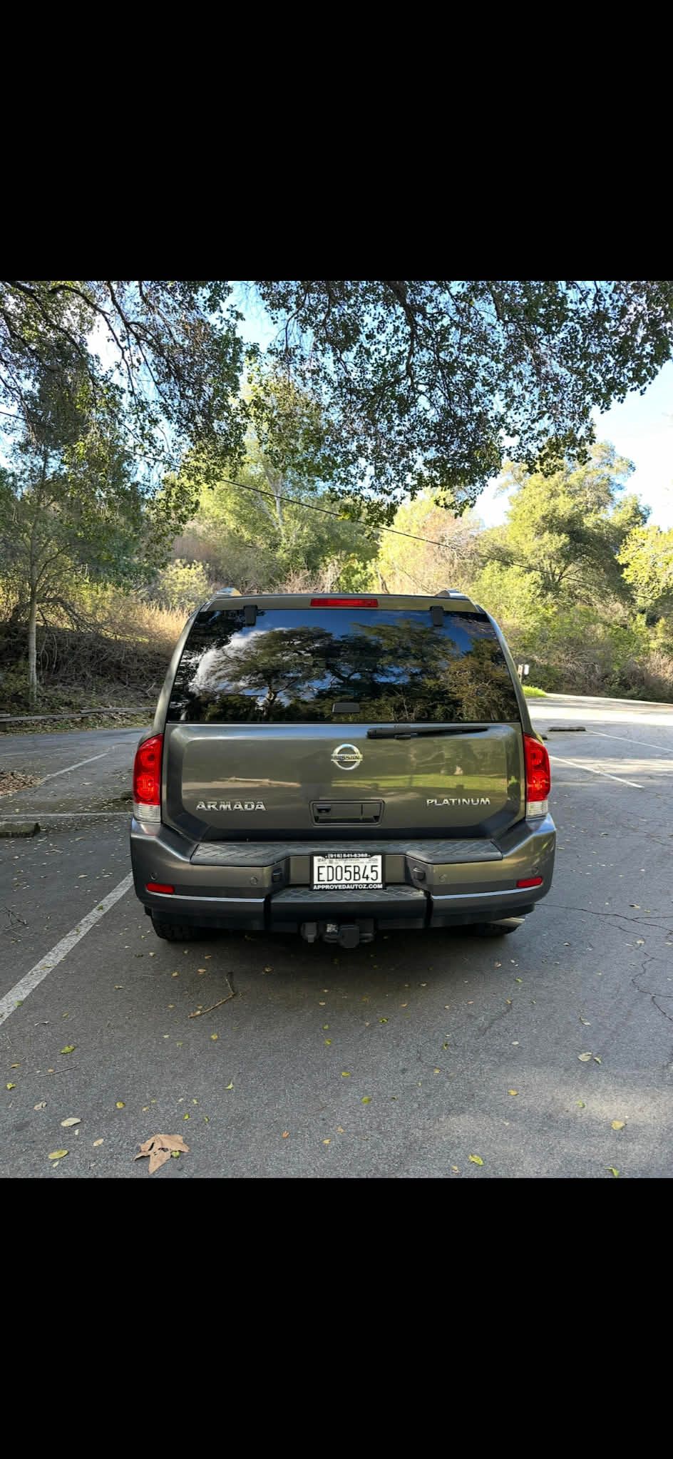 Used 2010 Nissan Armada Platinum w/ Captain Seat Pkg RWD image 12