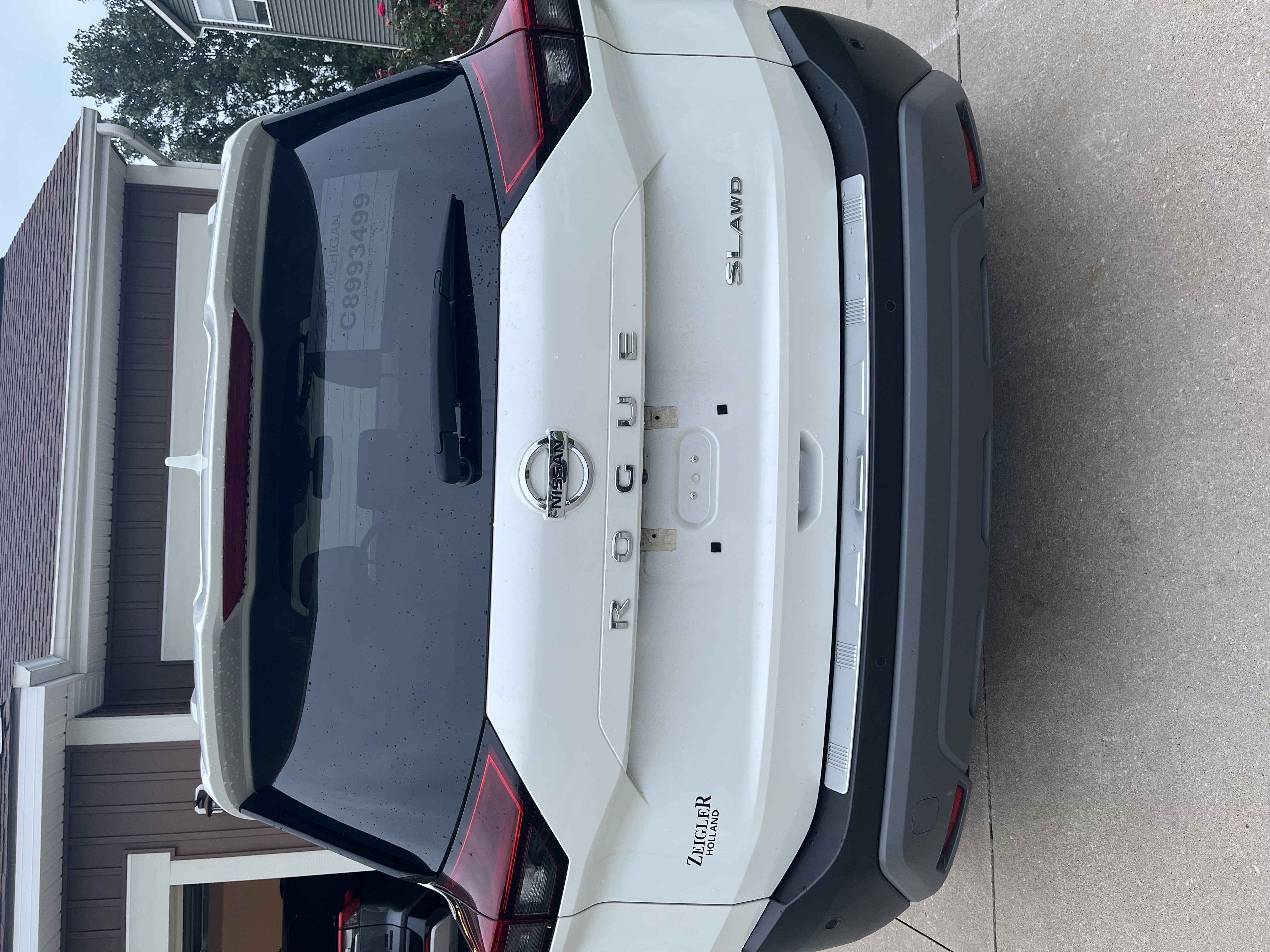 Used 2021 Nissan Rogue SL AWD/4WD image 4