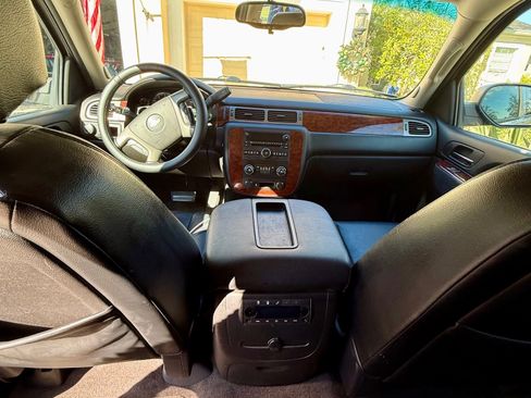 Used 2013 Chevrolet Tahoe LS image 14