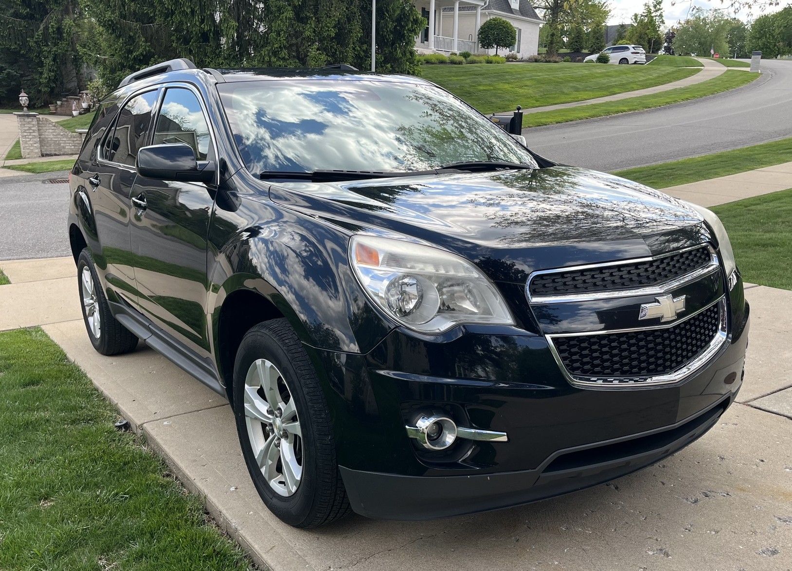 Used 2015 Chevrolet Equinox LT AWD/4WD image 2