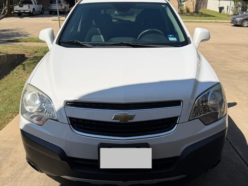Used 2012 Chevrolet Captiva Sport LS FWD image 1