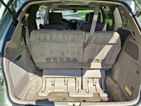 Used 2008 Toyota Sienna XLE Limited FWD image 16