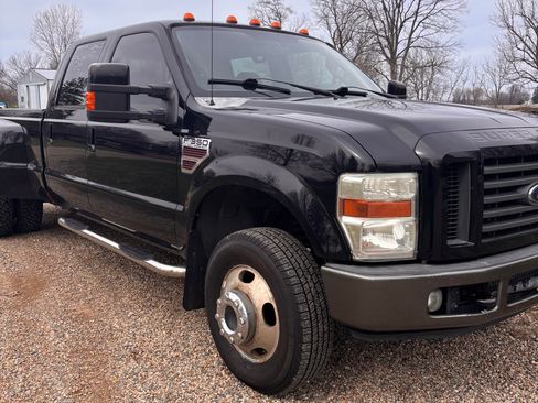 Used 2008 Ford F350 FX4 image 1