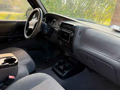 Used 2002 Ford Ranger 4x4 SuperCab image 10