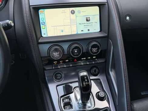 Used 2018 Jaguar F-TYPE R image 15