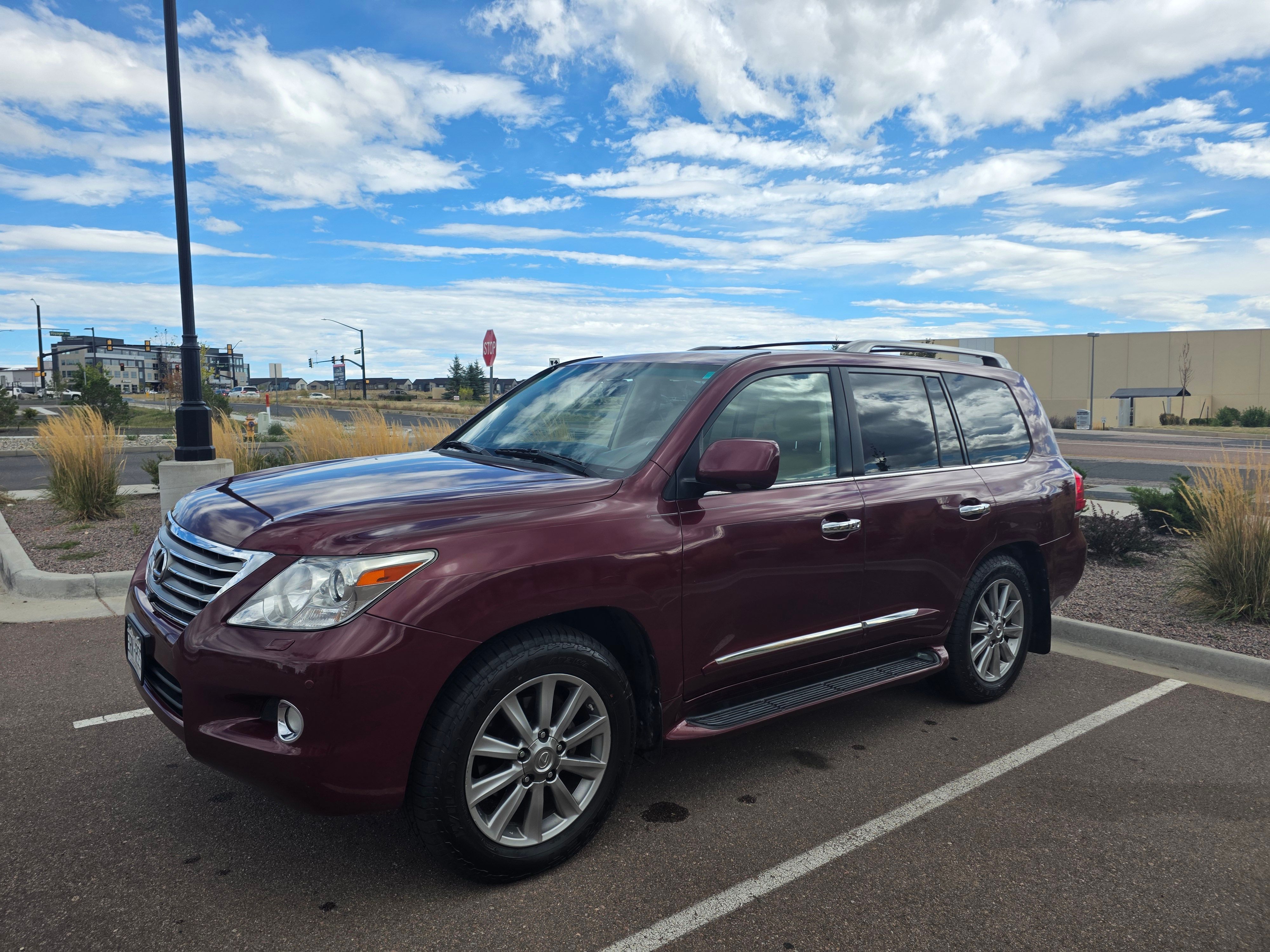 Used 2011 Lexus LX 570 4WD w/ Luxury Pkg image 15