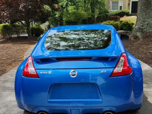 Used 2010 Nissan 370Z Touring image 5