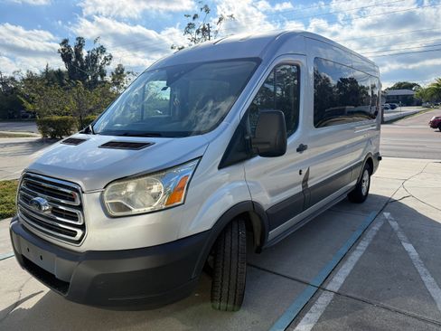 Used 2015 Ford Transit 350 XLT image 4