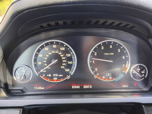 Used 2012 BMW 750i image 11