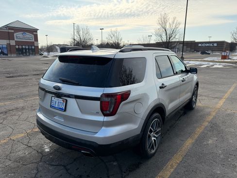 Used 2017 Ford Explorer Sport w/ Equipment Group 401A image 6
