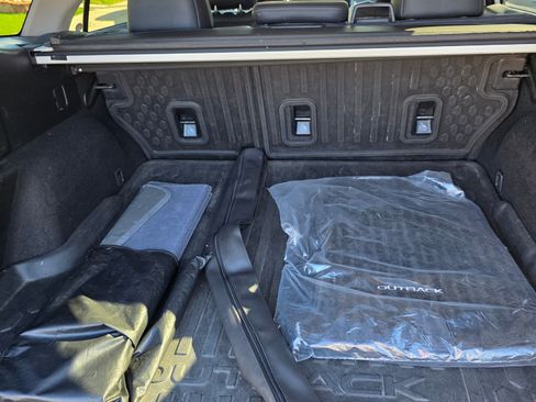 Used 2021 Subaru Outback Limited XT w/ Popular Package #2 image 16