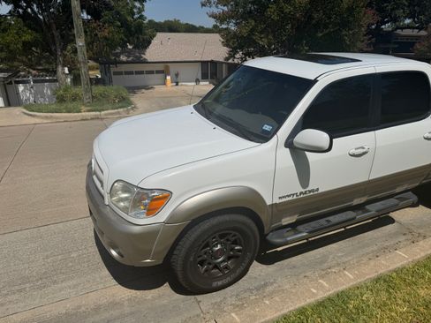 Used 2005 Toyota Tundra Limited RWD image 2