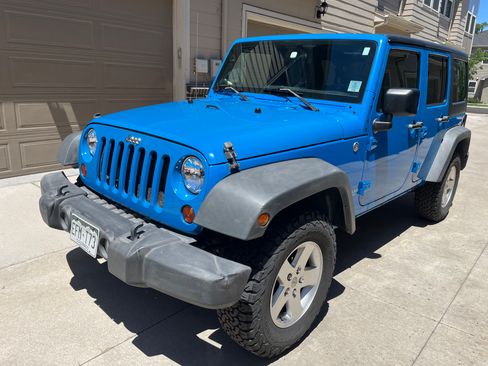 Used 2011 Jeep Wrangler Unlimited Sport AWD/4WD image 11