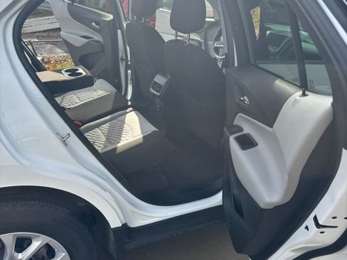 Used 2019 Chevrolet Equinox LT image 14