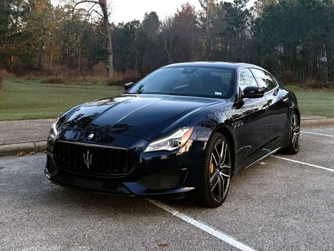 Used 2022 Maserati Quattroporte Modena image 8