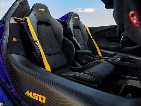 Used 2020 McLaren 600LT Spider image 13