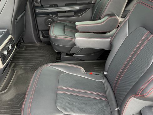 Used 2024 Ford Expedition Max Limited image 9