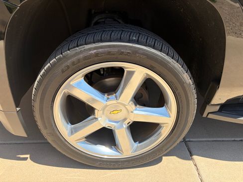 Used 2016 Chevrolet Tahoe LT w/ Luxury Package AWD/4WD image 12