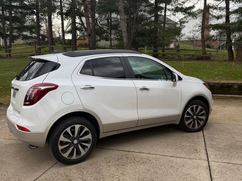 Used 2021 Buick Encore Preferred w/ Safety Package image 12