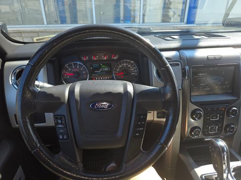 Used 2014 Ford F150 FX4 w/ Equipment Group 402A Luxury AWD/4WD image 19