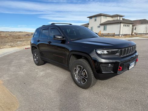 Used 2022 Jeep Grand Cherokee Trailhawk w/ ADV Protech Group II image 17