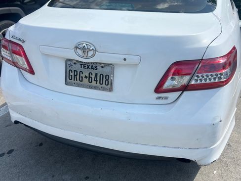 Used 2011 Toyota Camry SE w/ Fleet Convenience Pkg FWD image 8
