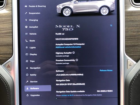 Used 2016 Tesla Model X 75D image 19