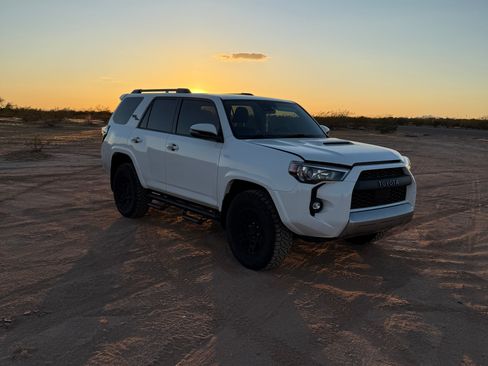Used 2024 Toyota 4Runner TRD Off-Road Premium w/ Moonroof Package image 4
