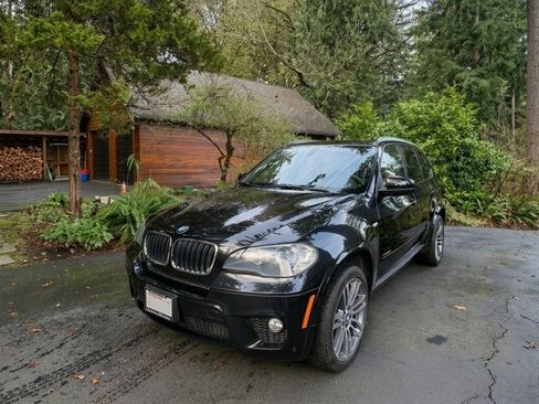 Used 2011 BMW X5 xDrive35i image 1