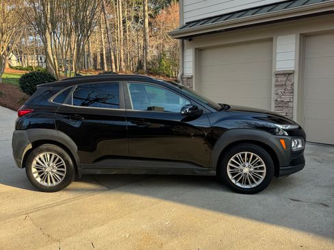 Used 2018 Hyundai Kona SEL image 20